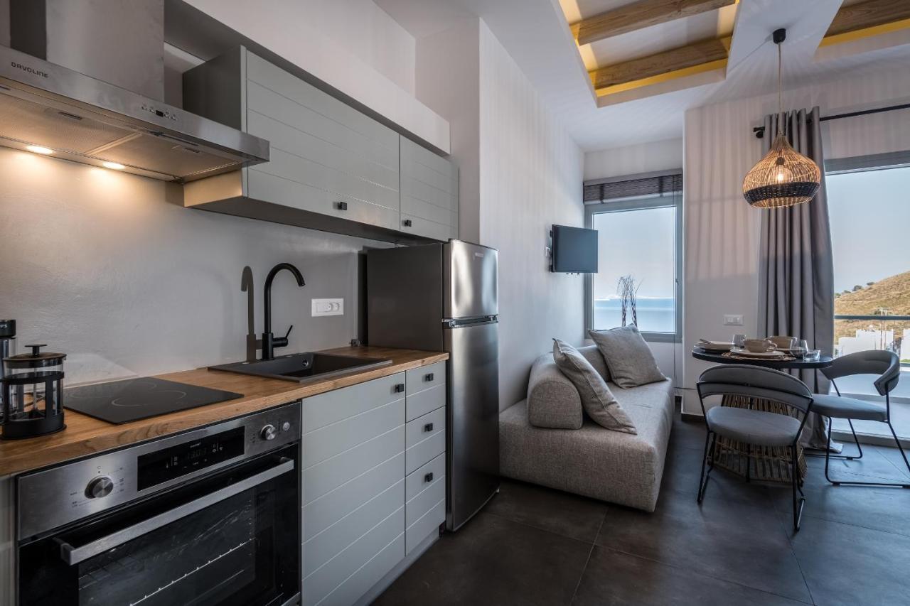 Vivere Luxury Suites Pera Gyalos Экстерьер фото