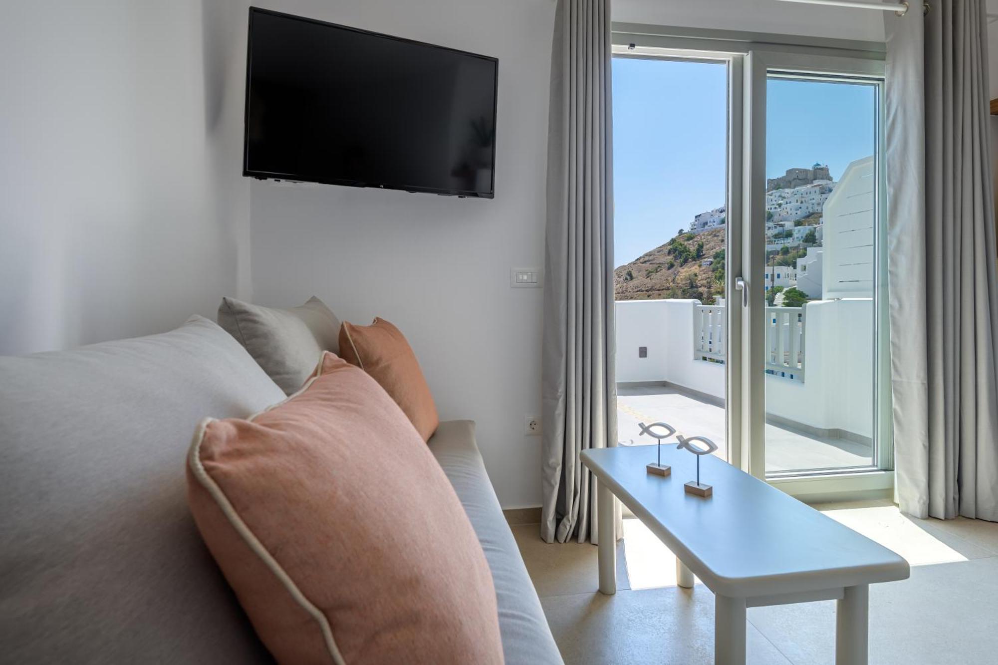 Vivere Luxury Suites Pera Gyalos Экстерьер фото