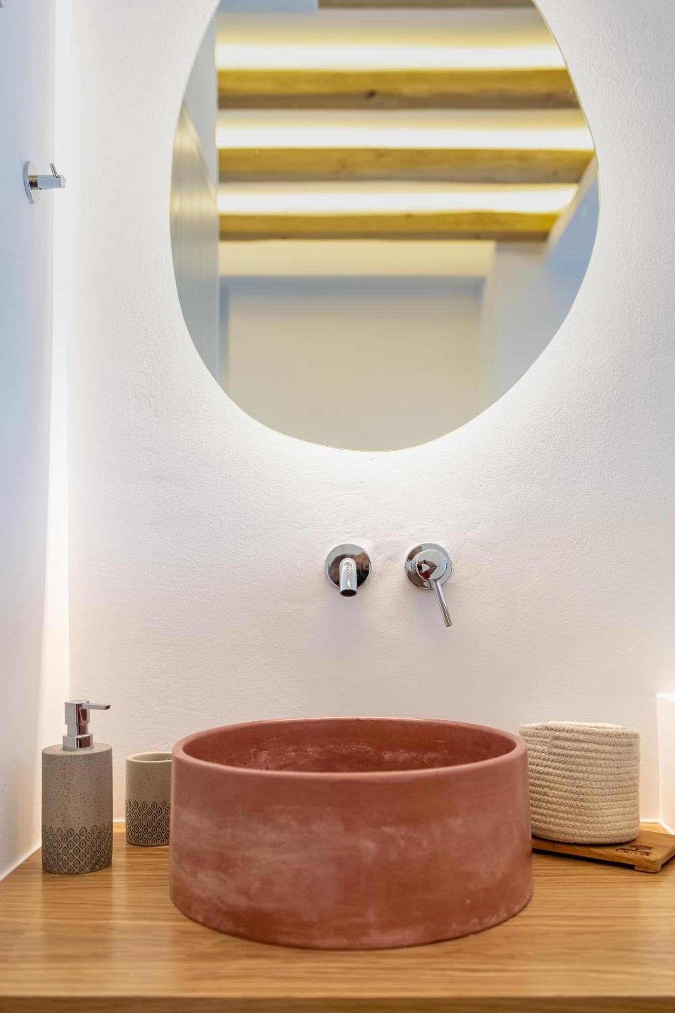 Vivere Luxury Suites Pera Gyalos Экстерьер фото