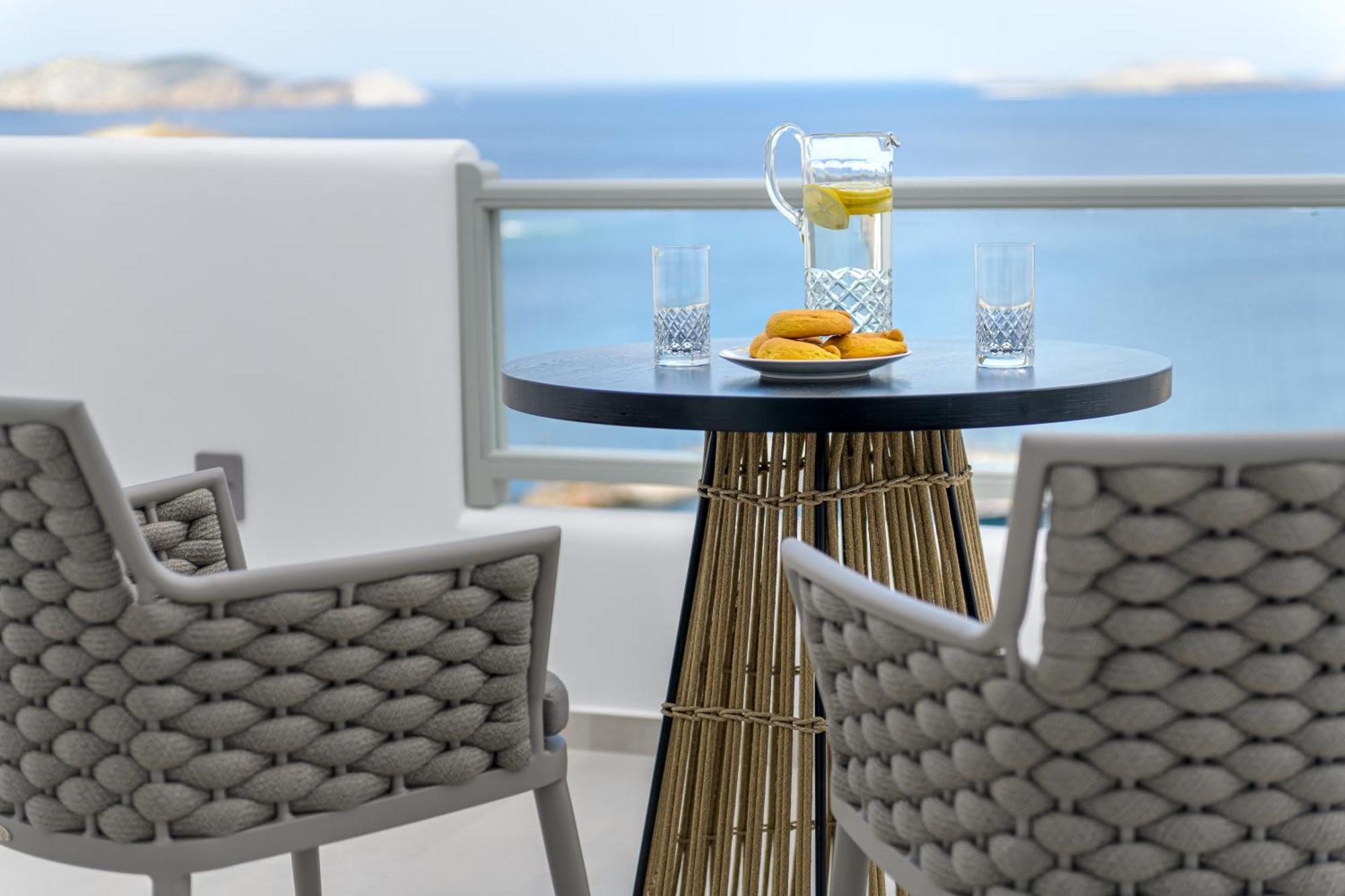 Vivere Luxury Suites Pera Gyalos Экстерьер фото